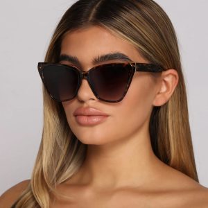 Diva Vibes Cat-Eye Sunglasses