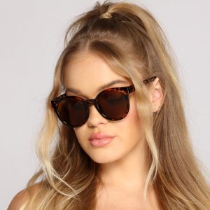 All Eyes On Me Cat Eye Sunglasses