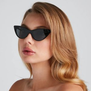 It Girl Cat Eye Sunglasses