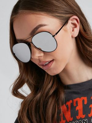 Sleek Factor Mirror Aviator Sunglasses