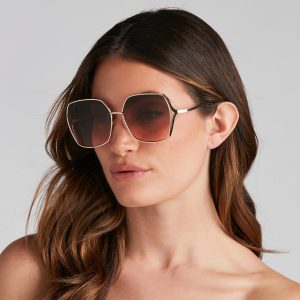 Trendy Staple Oversized Sunglasses