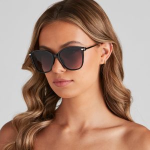 Under The Radar Round Sunglasses