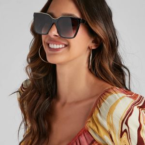 Top Style Gold Trim Sunglasses