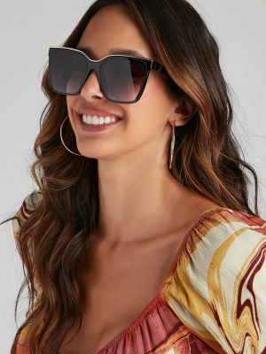 Top Style Gold Trim Sunglasses