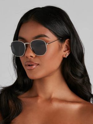 Simple Sleek Round Sunglasses