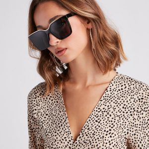 Such A Diva Oversized Sunglasses