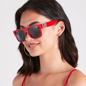Edgy Flair Flat Top Square Sunglasses