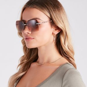 Trendy Summer Babe Oversized Square Sunglasses