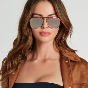 Everywhere Stunner Aviator Metal Sunglasses
