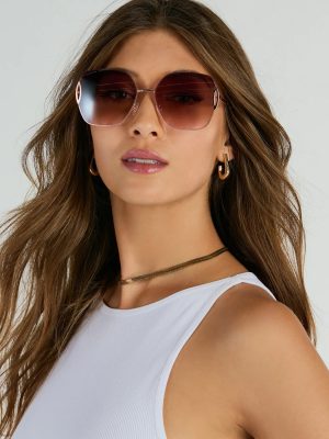 Sleek Factor Oversized Square-Shaped Sunglasses