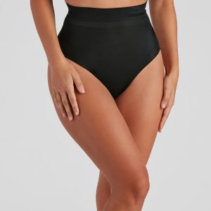 Sleek Silhouette No-Slip Shaper Thong