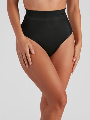 Sleek Silhouette No-Slip Shaper Thong