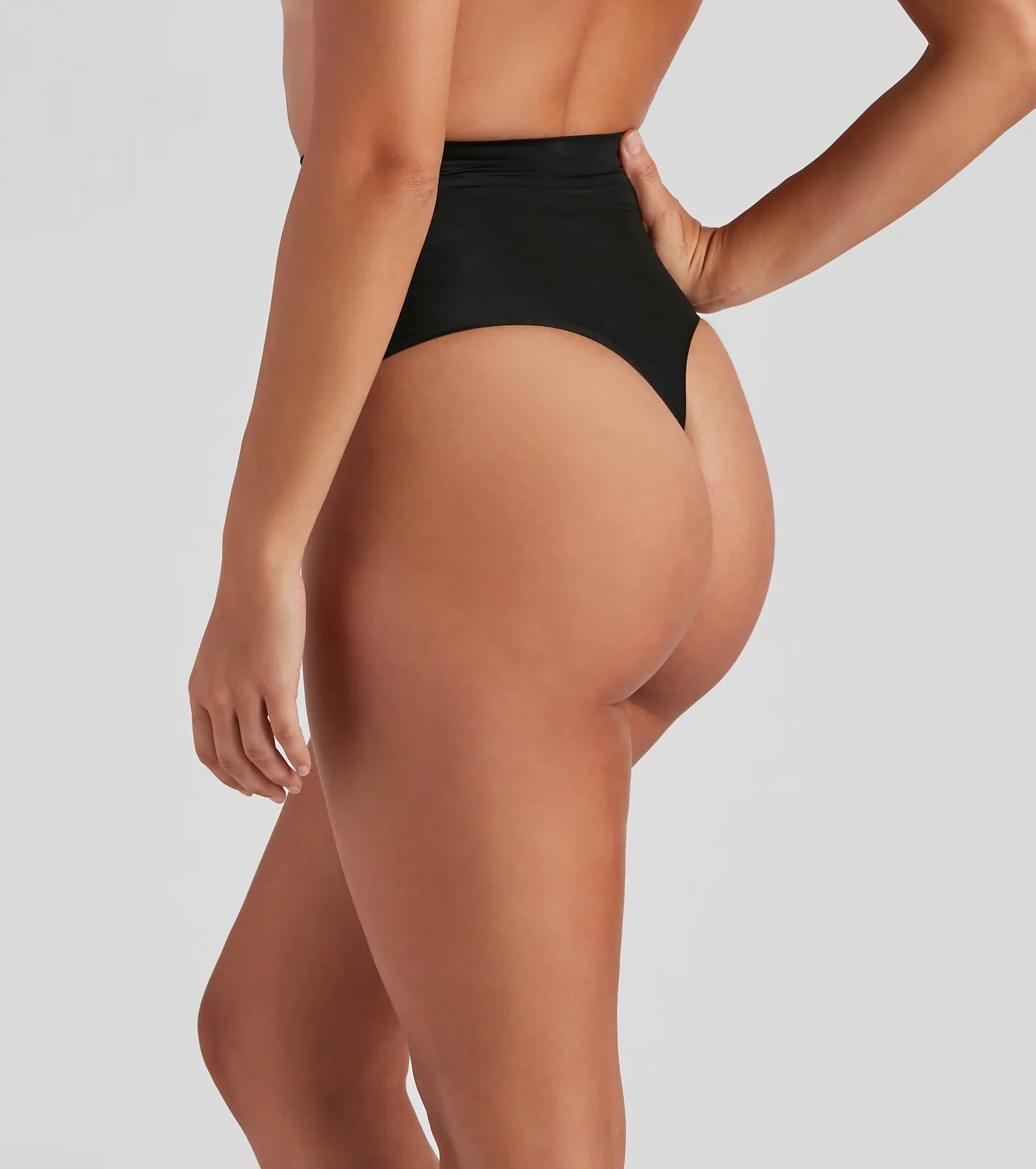 Sleek Silhouette No-Slip Shaper Thong - Image 2