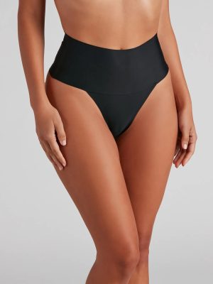 Sleek And Seamless Mid-Rise Shaper Thong