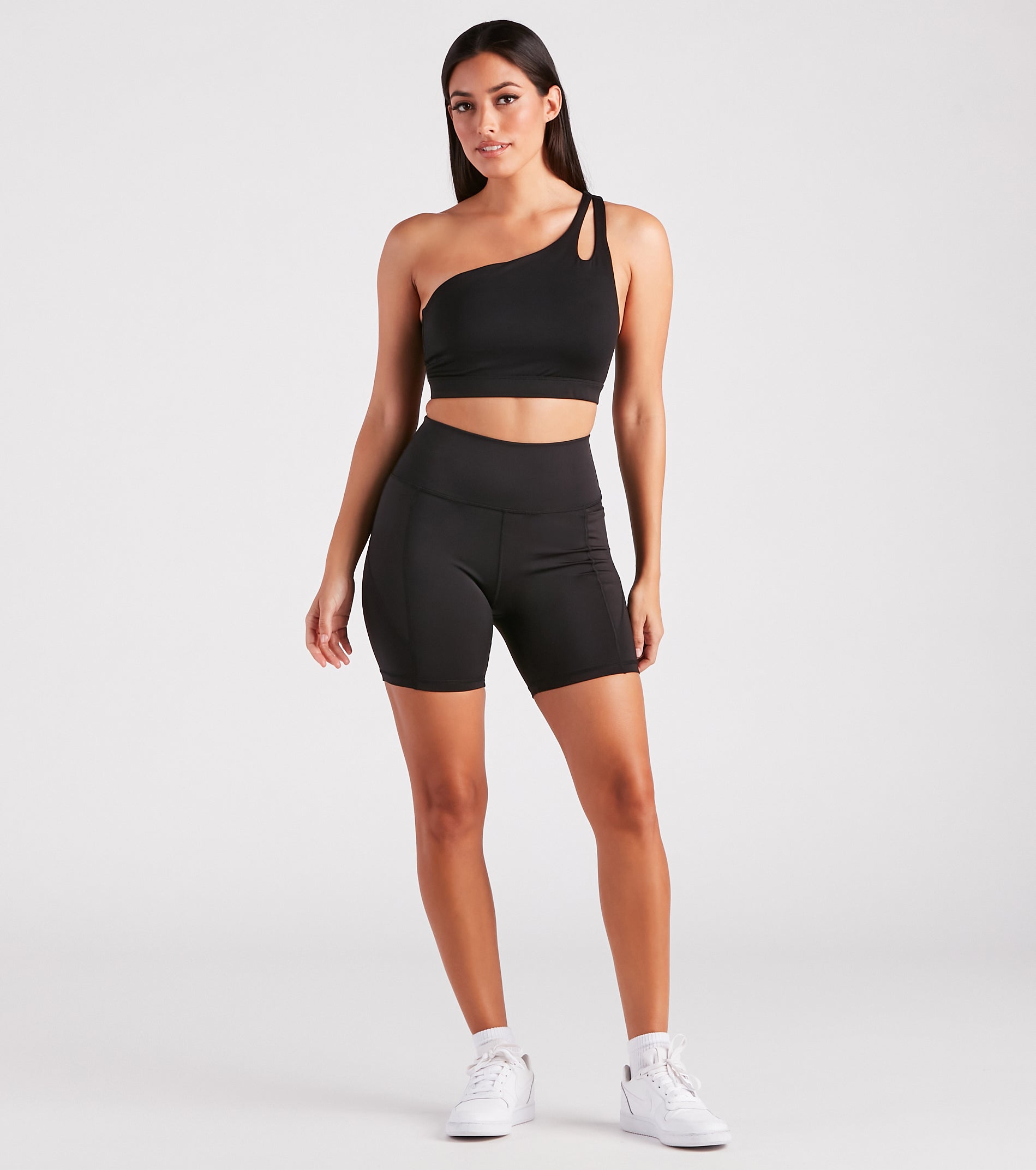 Stylish And Seamless High-Rise Biker Shorts - Image 2