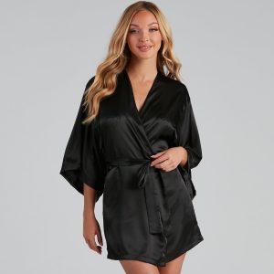 Heart Of Lace Satin Robe