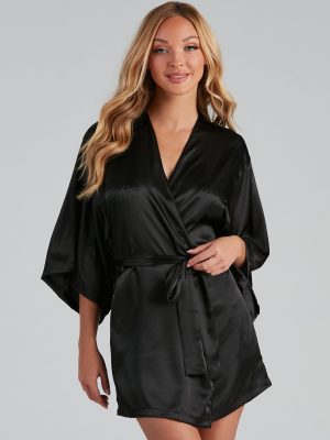 Heart Of Lace Satin Robe