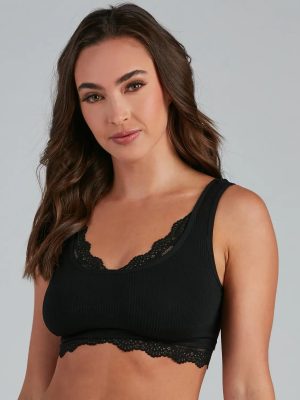 Flirty Lace Trim Scoop Neck Bralette