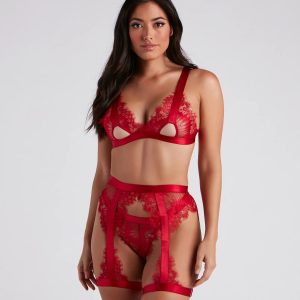 Pretty Little Secret Lingerie Set
