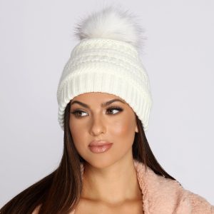 Cozy Cutie Pom Pom Beanie