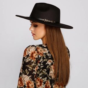 Chic Trendsetter Panama Hat