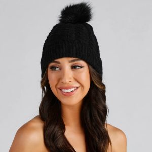 Warm & Toasty Cable Knit Pom Beanie