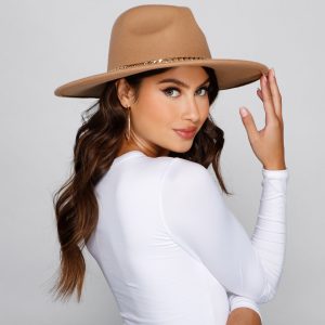 Trendy Glam Chain Detail Panama Hat