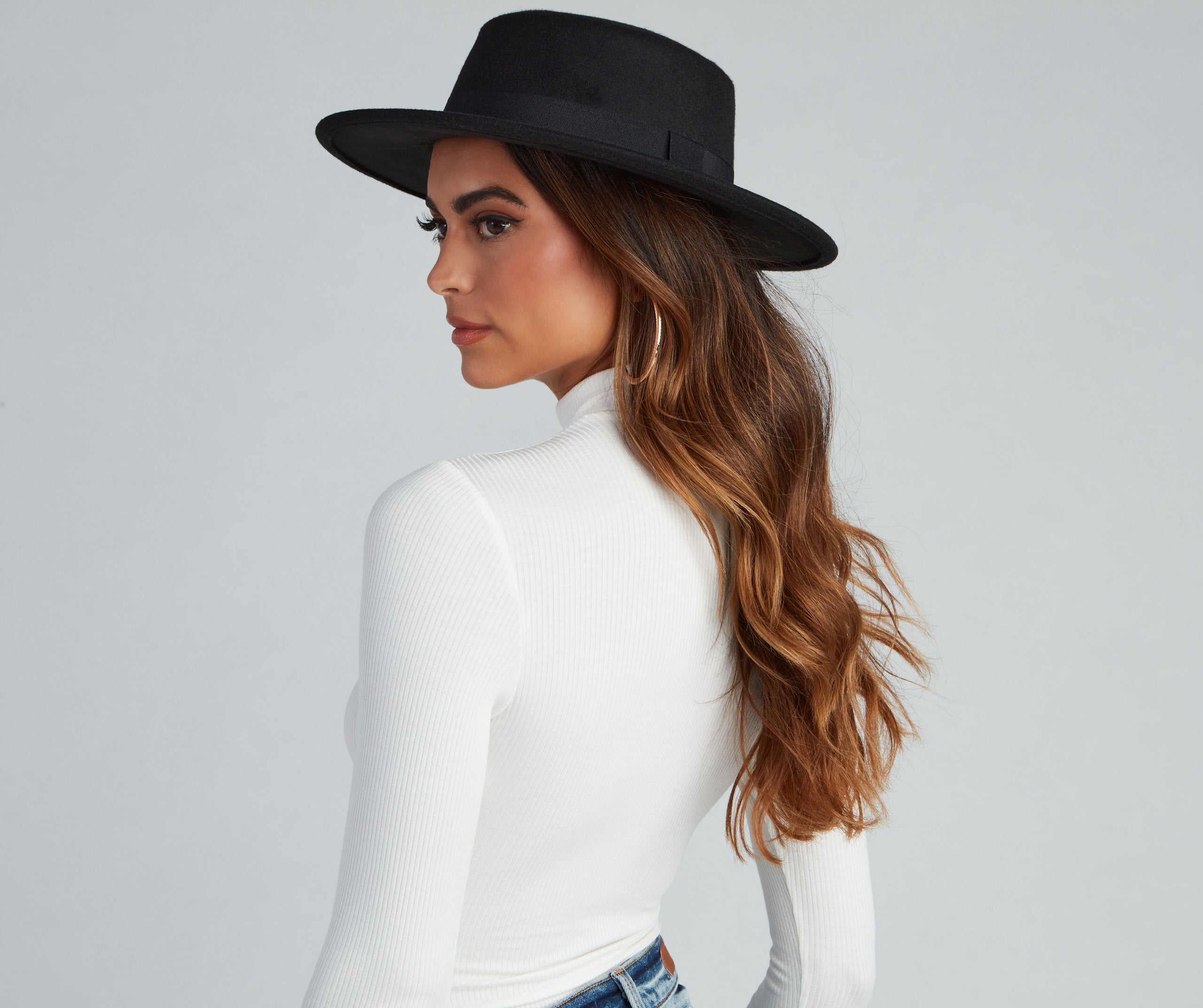 Simply Stylish Faux Wool Boater Hat - Image 2