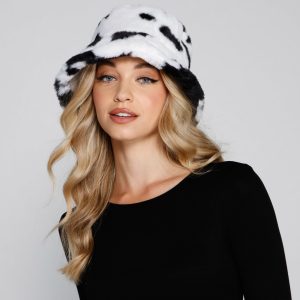 Trendsetting Look Bucket Hat