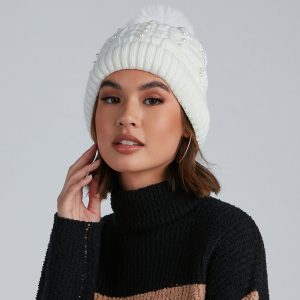 Pearl Of Cozy Pom Beanie