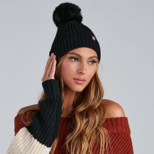 Cozy Up Knit Pom Beanie