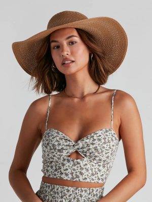 In Town Large Straw Floppy Hat