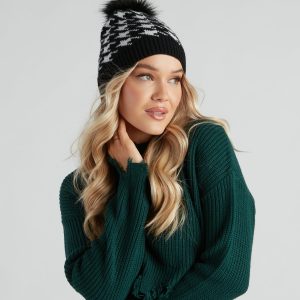 Winter Chic Houndstooth Knit Beanie