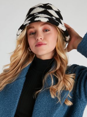 In Check Faux Sherpa Bucket Hat