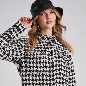Trendy And Sleek Faux Leather Bucket Hat