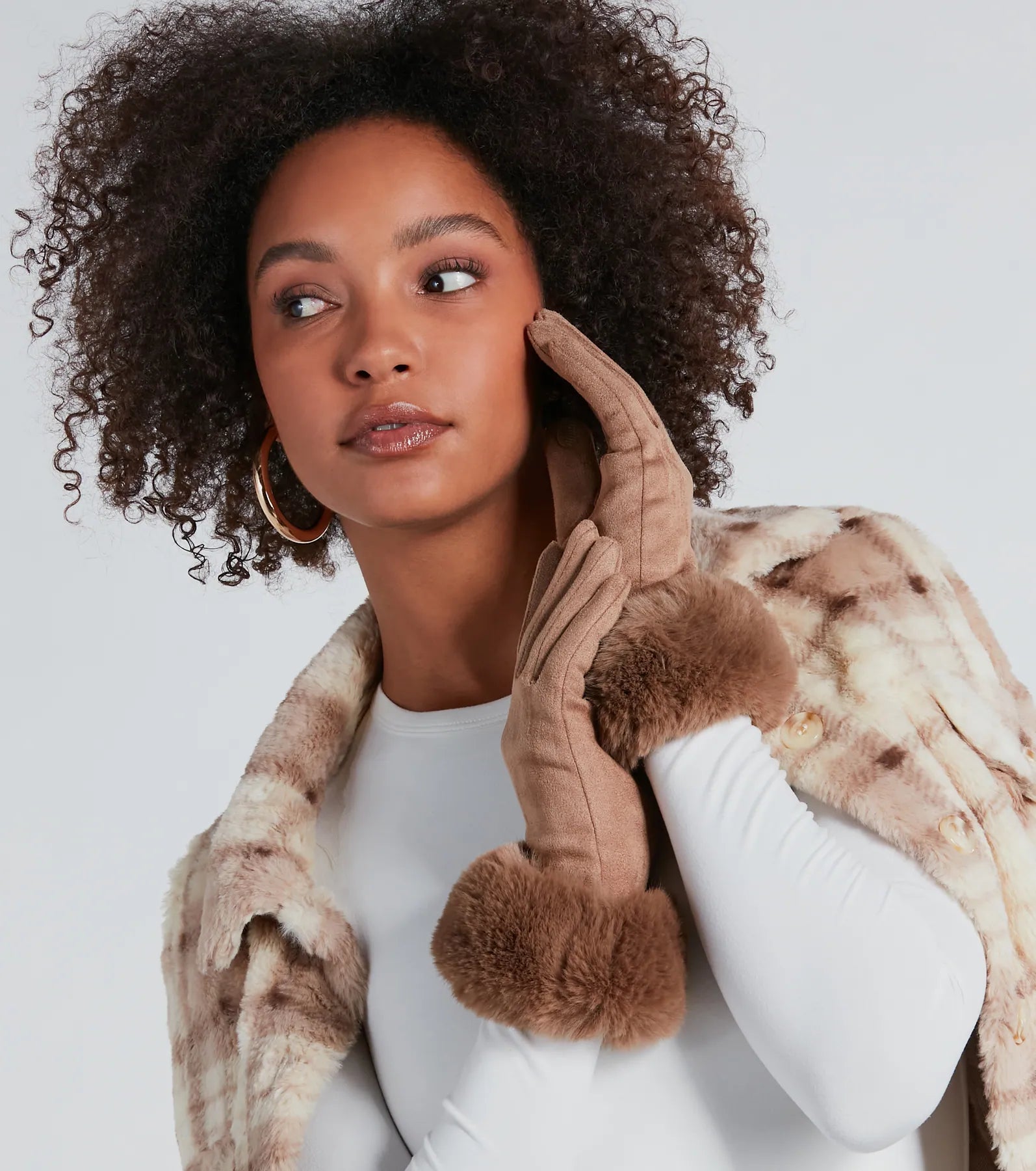 Cold Weather Luxe Faux Fur Trim Gloves - Image 2