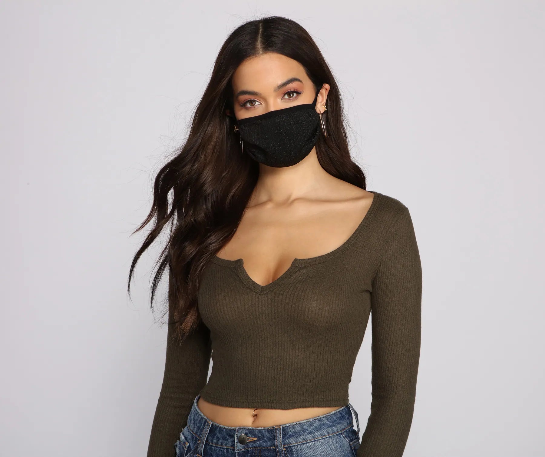 Glitz and Glitter Face Mask with Earloops - Image 2