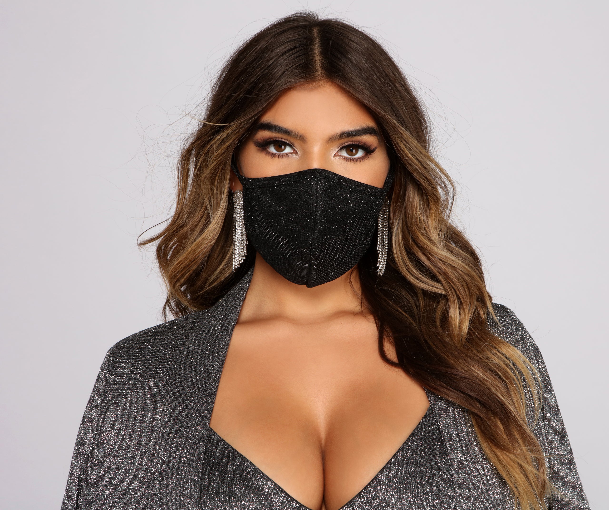 Glam Glitter Face Mask - Image 3