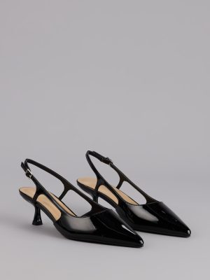 Keep It Chic Kitten Heel Pumps