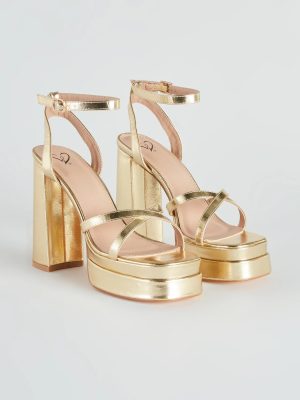 Set To Stun Metallic Platform Heels