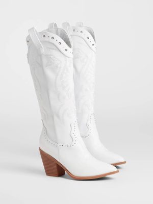 Edgy Western Vibe Studded Cowboy Boots