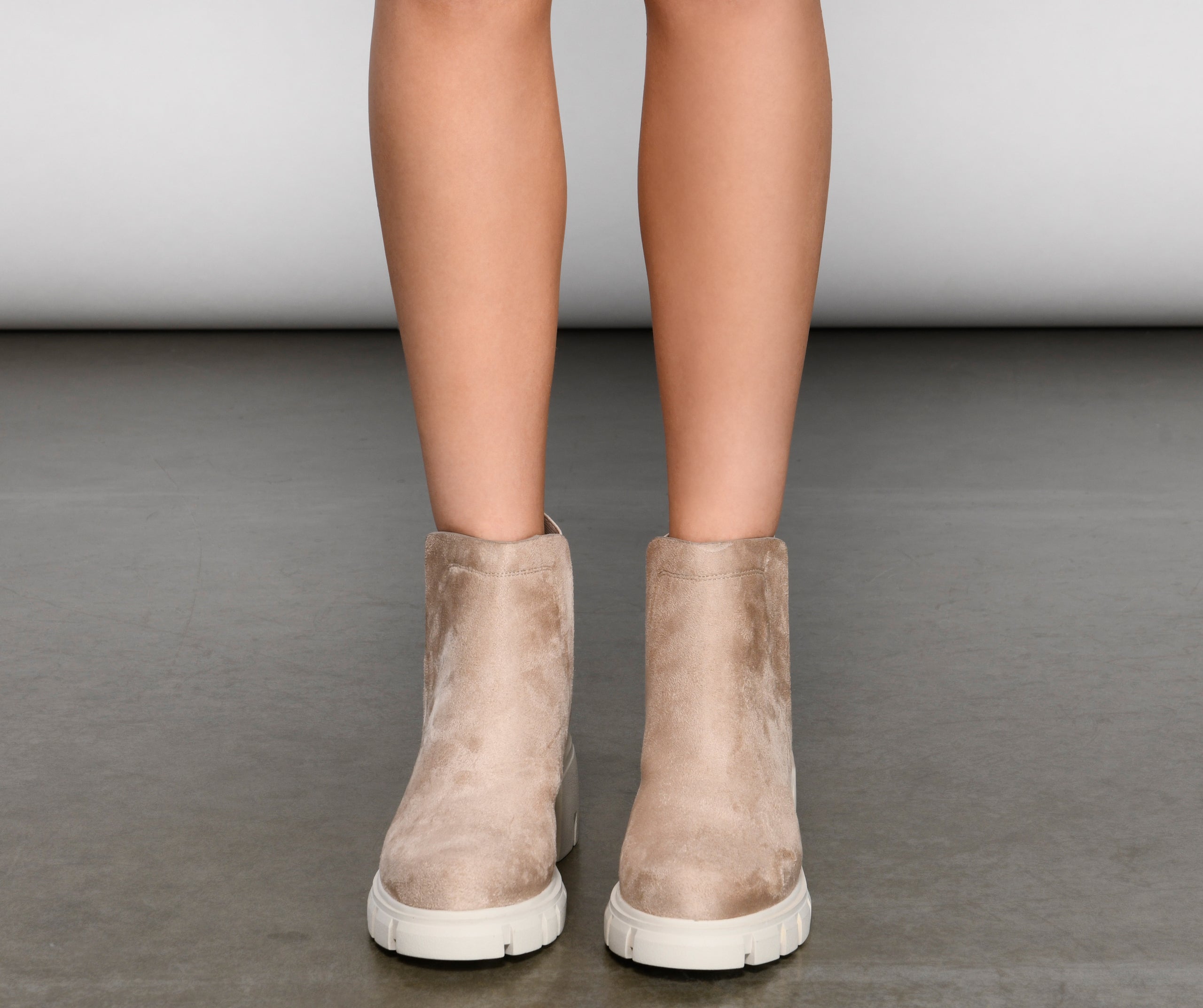 Trendy Chelsea Lug Sole Booties - Image 2