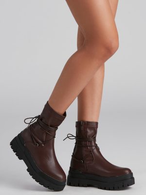 Stylish Command Lug Sole Combat Boots