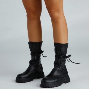 Rockin' Them Lug Sock Booties