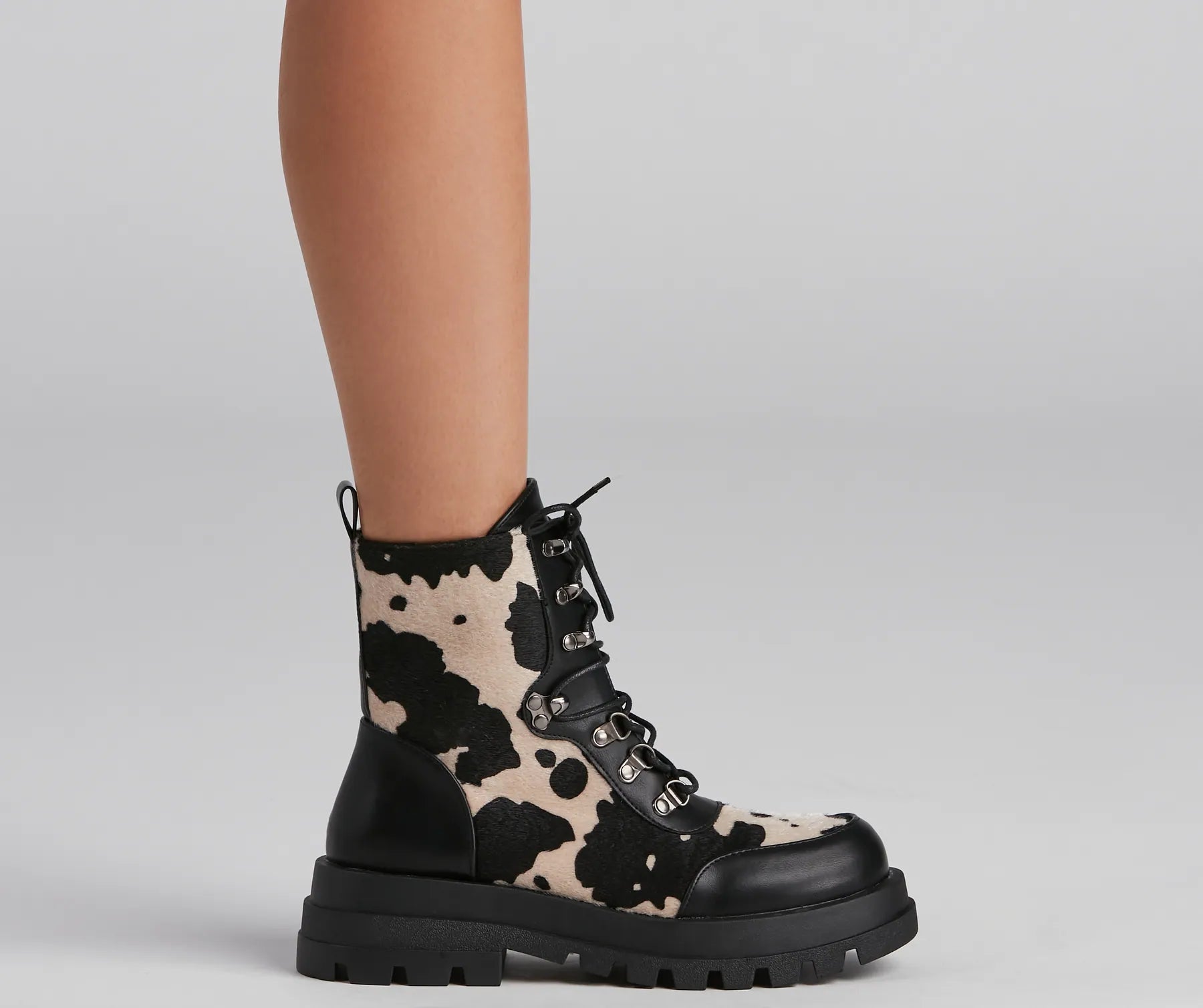 Don't Have A Cow Lug Booties - Image 3