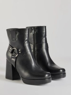 Effortless Edge Moto Faux Leather Booties