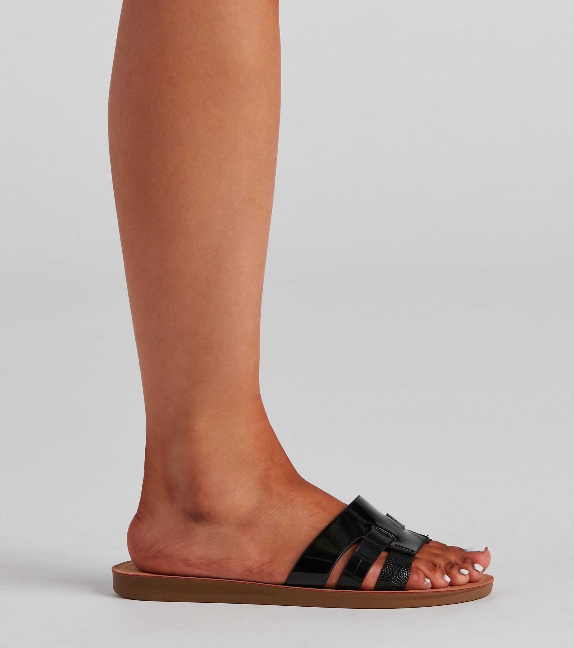 Minimalistic Chic PU Woven Sandals - Image 4