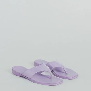 Cute Trendsetter Thong Strap Faux Leather Sandals