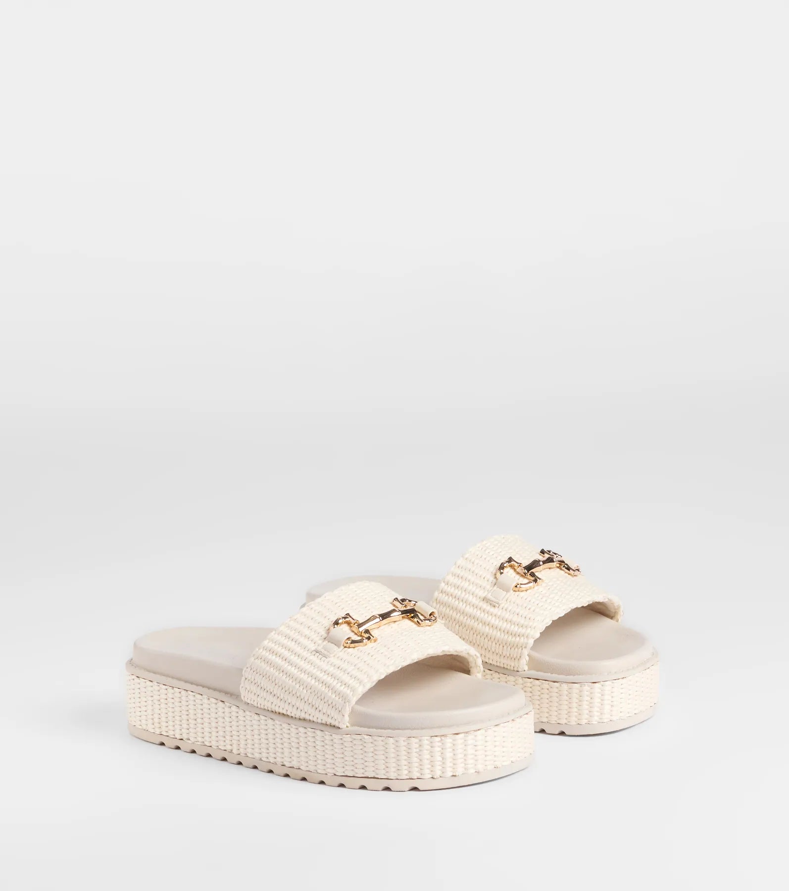 Slide Into Spring Platform Straw Sandals - Image 9