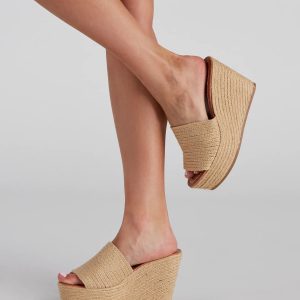 Summertime Chic Straw Wedges